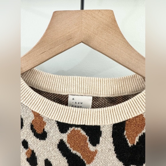 A New Day Leopard Print Sweater Brown Size XS - Picture 5 of 6